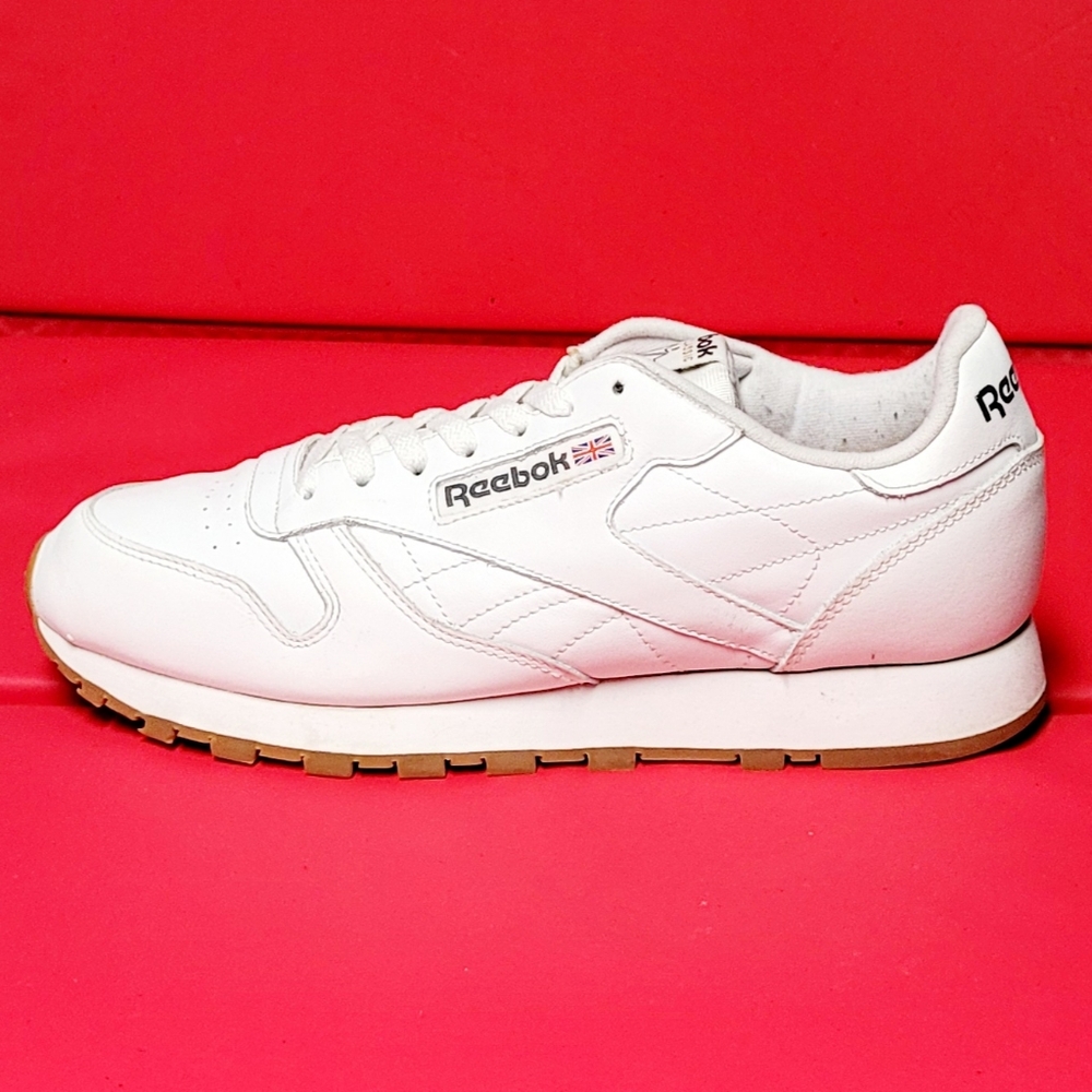 Reebok Classic Leather Premium White Men's Shoes with Gum Bottom size 9.5